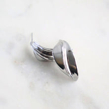 Cargar imagen en el visor de la galería, ARETES HOJA PLATEADO