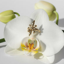 Cargar imagen en el visor de la galería, Petal Ring