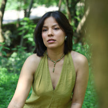 Cargar imagen en el visor de la galería, CORBATIN PERLA MADRE