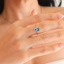 Cargar imagen en el visor de la galería, Anillo Azzurra | Oro Sólido 10K
